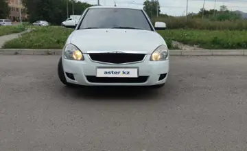 LADA (ВАЗ) Priora 2014 года за 3 400 000 тг. в Усть-Каменогорск фото 2