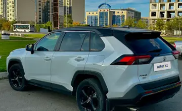 Toyota RAV4 2021 года за 16 000 000 тг. в Атырауская область фото 4