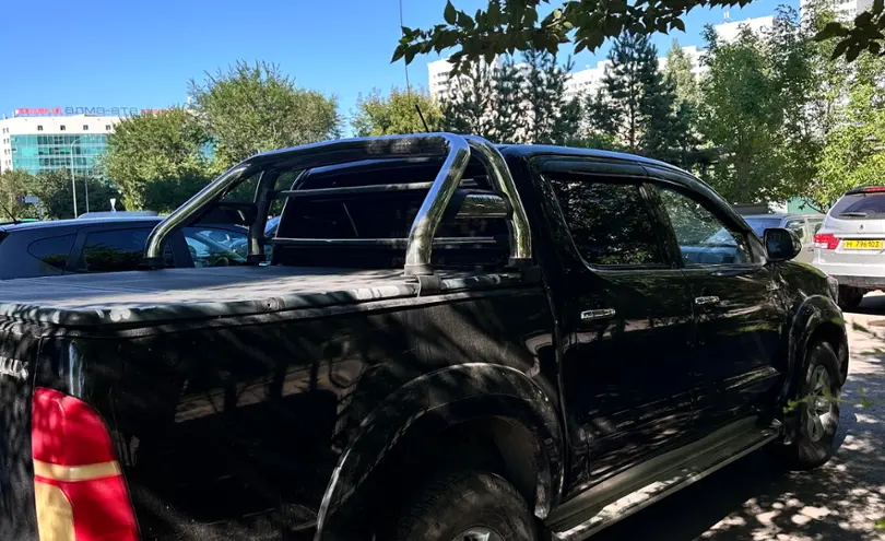 Toyota Hilux 2014 года за 12 000 000 тг. в Астана