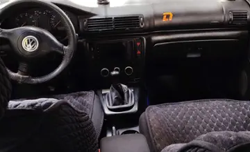 Volkswagen Passat 1997 года за 1 800 000 тг. в Астана фото 4