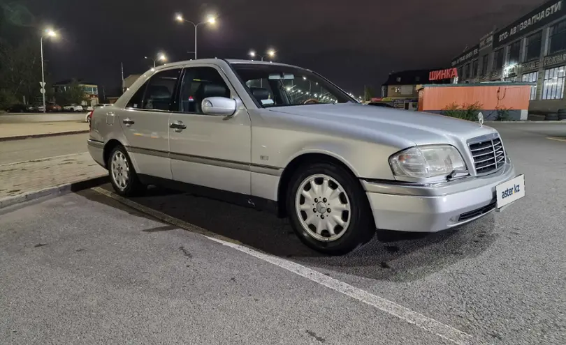 Mercedes-Benz C-Класс 1994 года за 3 900 000 тг. в Астана фото 4