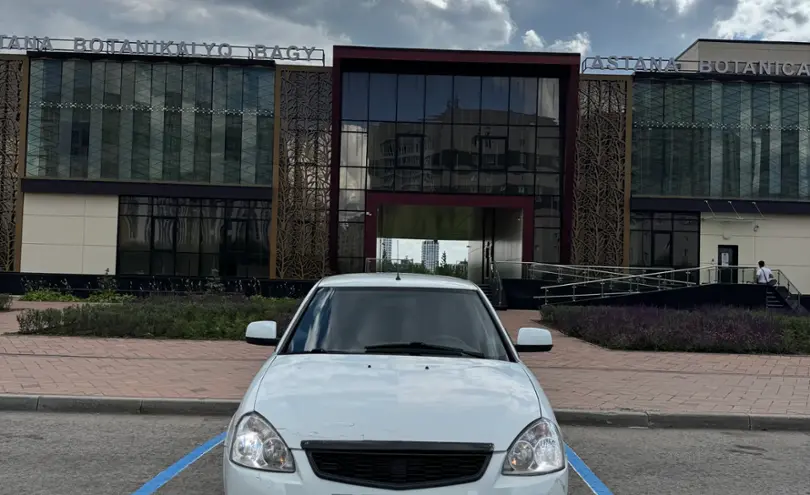 LADA (ВАЗ) Priora 2013 года за 2 500 000 тг. в Астана