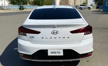 Hyundai Elantra 2019 года за 5 600 000 тг. в Атырауская область фото 4
