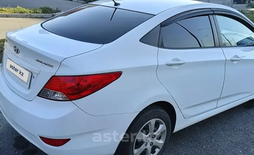 Hyundai Solaris 2012 года за 3 400 000 тг. в Усть-Каменогорск фото 4