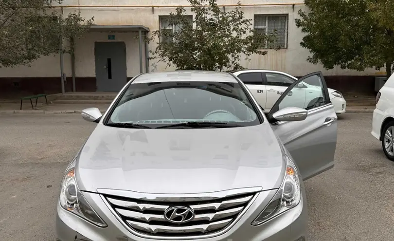 Hyundai Sonata 2010 года за 4 500 000 тг. в Актау фото 2