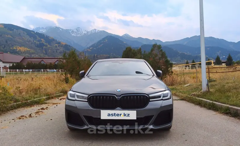 BMW 5 серии 2022 года за 26 500 000 тг. в Астана фото 2