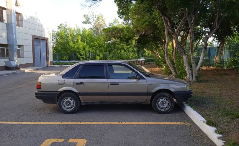 Volkswagen Passat 1991 года за 1 500 000 тг. в Караганда