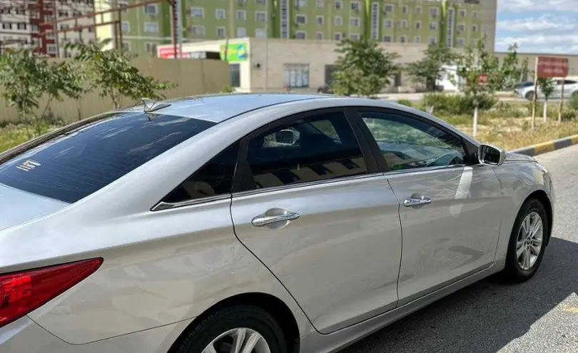 Hyundai Sonata 2010 года за 4 500 000 тг. в Актау фото 3
