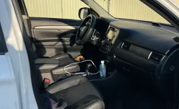 Mitsubishi Outlander 2013 года за 6 800 000 тг. в Алматы