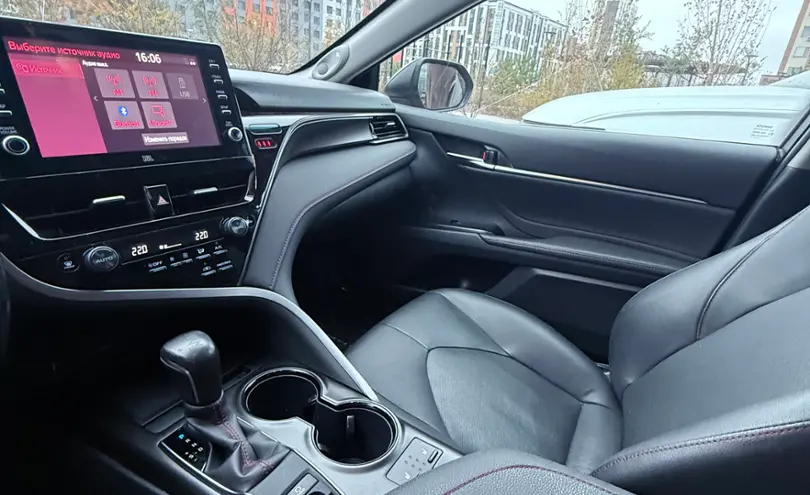 Toyota Camry 2021 года за 17 000 000 тг. в Астана фото 3
