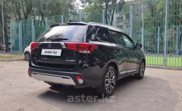 Mitsubishi Outlander 2020 года за 10 000 000 тг. в Алматы