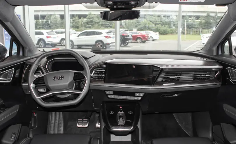 Audi Q4 e-tron 2024 года за 13 500 000 тг. в Алматы