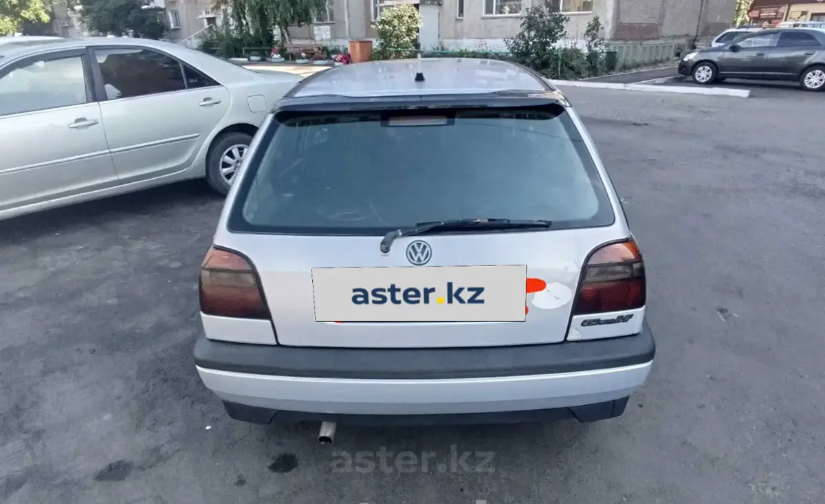 Volkswagen Golf 1997 года за 1 200 000 тг. в Павлодар фото 2