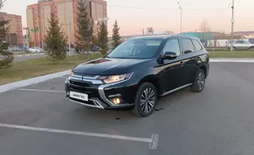 Mitsubishi Outlander 2022 года за 11 700 000 тг. в Петропавловск фото 1