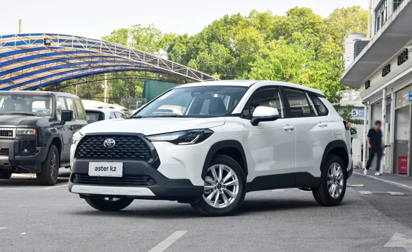 Toyota Corolla Cross 2024 года за 12 500 000 тг. в Алматы