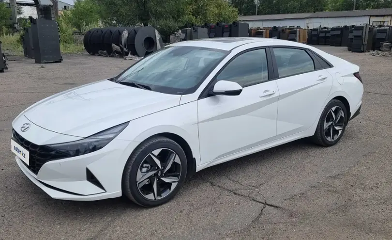 Hyundai Elantra 2023 года за 11 200 000 тг. в Караганда