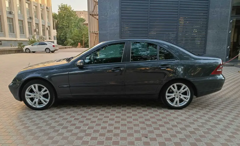 Mercedes-Benz C-Класс 2001 года за 3 500 000 тг. в Шымкент