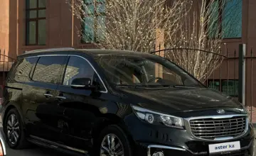 Kia Carnival 2017 года за 11 000 000 тг. в Астана фото 2