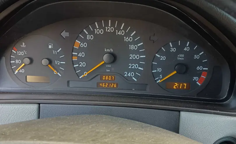 Mercedes-Benz E-Класс 1996 года за 2 400 000 тг. в Астана фото 5