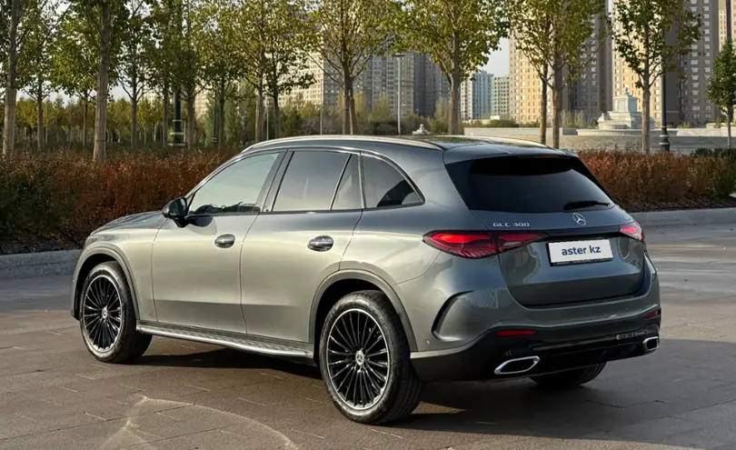 Mercedes-Benz GLC 2022 года за 39 900 000 тг. в Астана фото 3