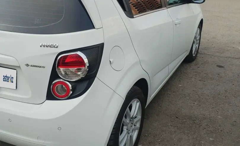 Chevrolet Aveo 2014 года за 3 850 000 тг. в Кокшетау фото 4