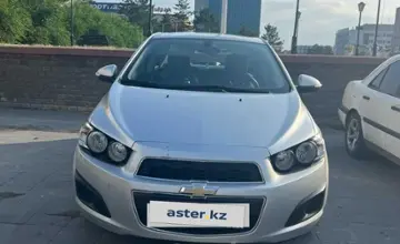 Chevrolet Aveo 2014 года за 4 290 000 тг. в Костанай фото 2