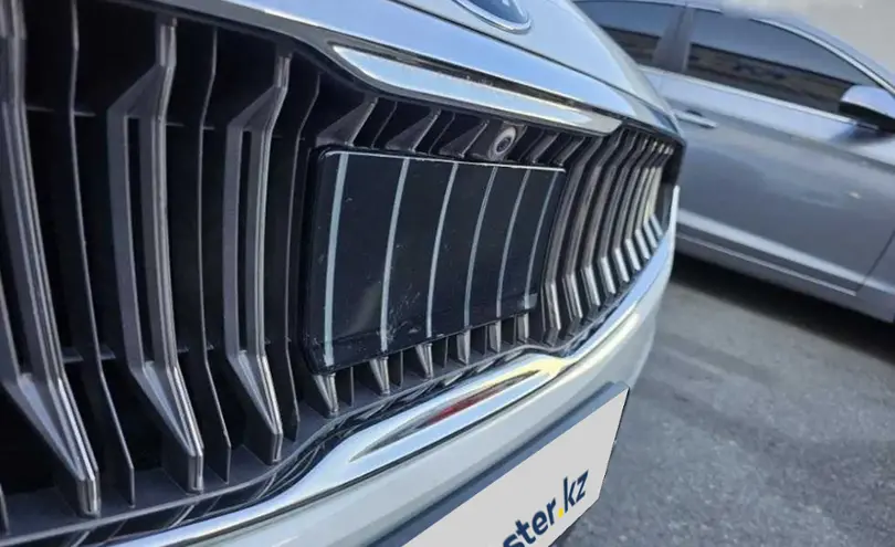 Kia K7 2017 года за 11 500 000 тг. в Астана