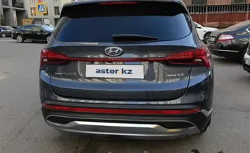 Hyundai Santa Fe 2021 года за 17 900 000 тг. в Астана