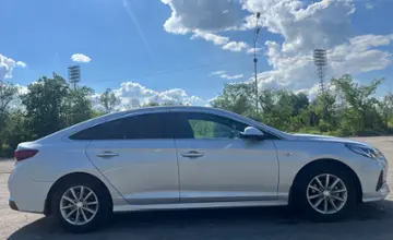 Hyundai Sonata 2018 года за 8 500 000 тг. в Карагандинская область фото 2