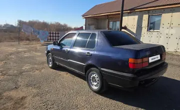 Volkswagen Vento 1995 года за 550 000 тг. в Астана фото 4
