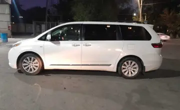 Toyota Sienna 2017 года за 16 000 000 тг. в Шымкент фото 3