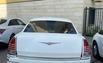 Chrysler 300C 2007 года за 4 500 000 тг. в Жетысуская область фото 4