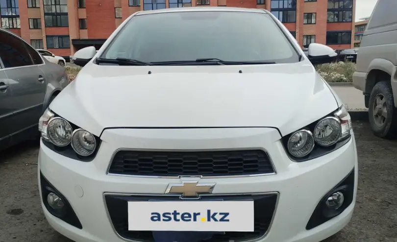 Chevrolet Aveo 2014 года за 3 850 000 тг. в Кокшетау фото 2