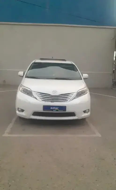 Toyota Sienna 2017 года за 16 000 000 тг. в Шымкент фото 1