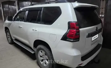 Toyota Land Cruiser Prado 2019 года за 23 000 000 тг. в Астана фото 4