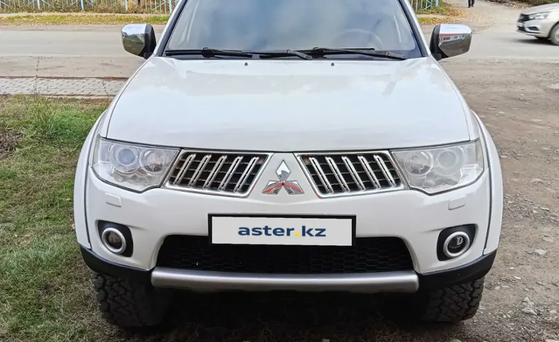 Mitsubishi Pajero Sport 2012 года за 10 000 000 тг. в Усть-Каменогорск фото 2