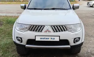 Mitsubishi Pajero Sport 2012 года за 11 000 000 тг. в Усть-Каменогорск фото 2