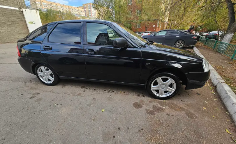 LADA (ВАЗ) Priora 2011 года за 1 800 000 тг. в Астана фото 3