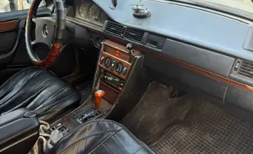 Mercedes-Benz E-Класс 1992 года за 850 000 тг. в Алматы