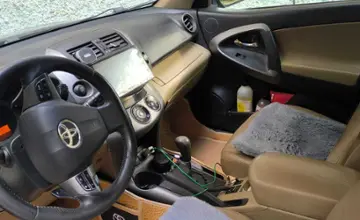 Toyota RAV4 2010 года за 7 000 000 тг. в Актобе