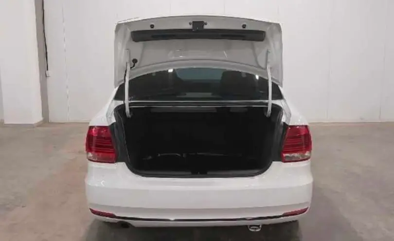 Volkswagen Polo 2015 года за 3 900 000 тг. в Астана фото 4