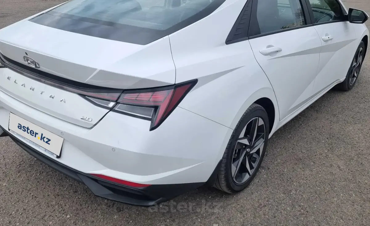 Hyundai Elantra 2023 года за 11 200 000 тг. в Караганда фото 4