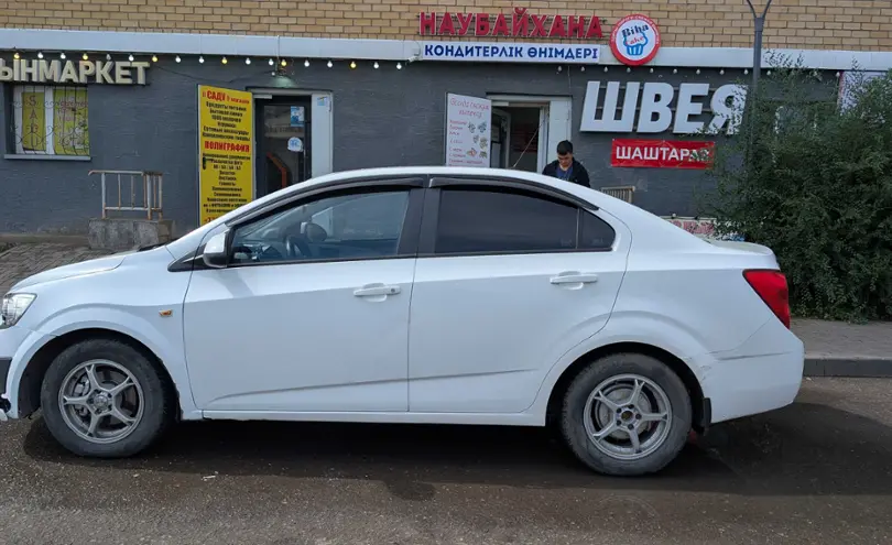 Chevrolet Aveo 2014 года за 2 400 000 тг. в Астана