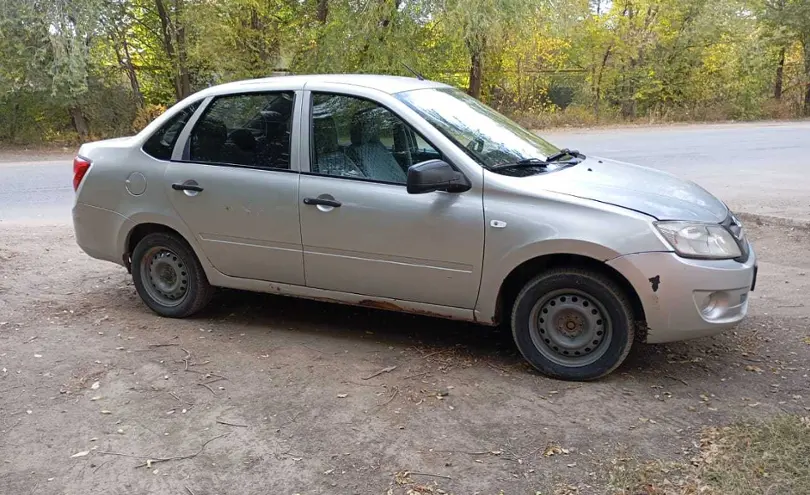 LADA (ВАЗ) Granta 2014 года за 1 900 000 тг. в Уральск фото 3
