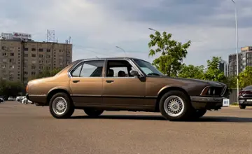 BMW 7 серии 1985 года за 2 800 000 тг. в Восточно-Казахстанская область фото 2
