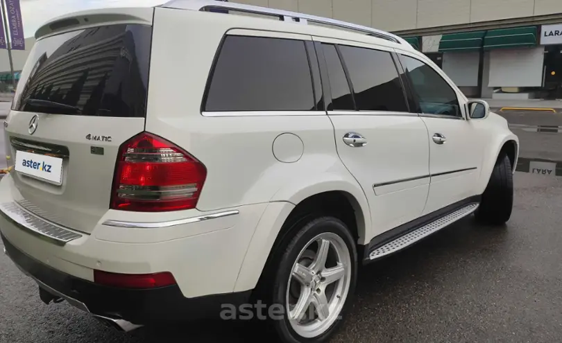 Mercedes-Benz GL-Класс 2008 года за 12 300 000 тг. в Алматы