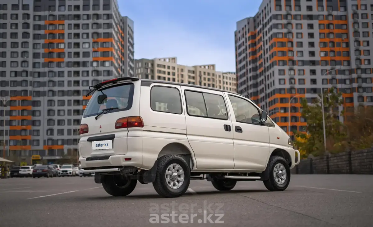 Mitsubishi Delica 1996 года за 3 800 000 тг. в Алматы фото 2