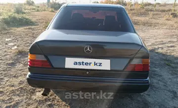 Mercedes-Benz E-Класс 1993 года за 2 000 000 тг. в Карагандинская область фото 4