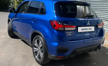 Mitsubishi Outlander 2019 года за 9 500 000 тг. в Алматы