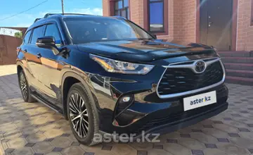 Toyota Highlander 2021 года за 23 000 000 тг. в Шымкент фото 2